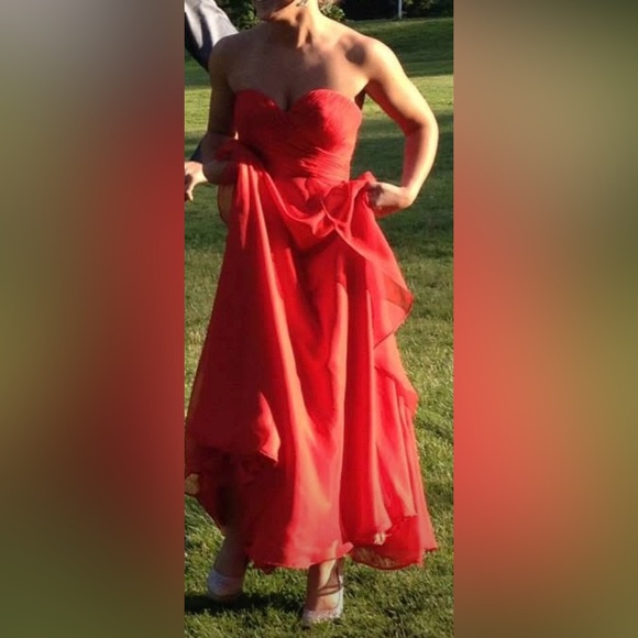 Elegant Red Strapless Evening Gown B'DAZZLE BY ALYCE size 0 - Picture 6 of 12